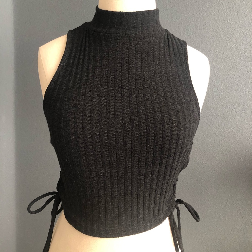 Solemio Black Ribbed Mock Neck Crop side lace top